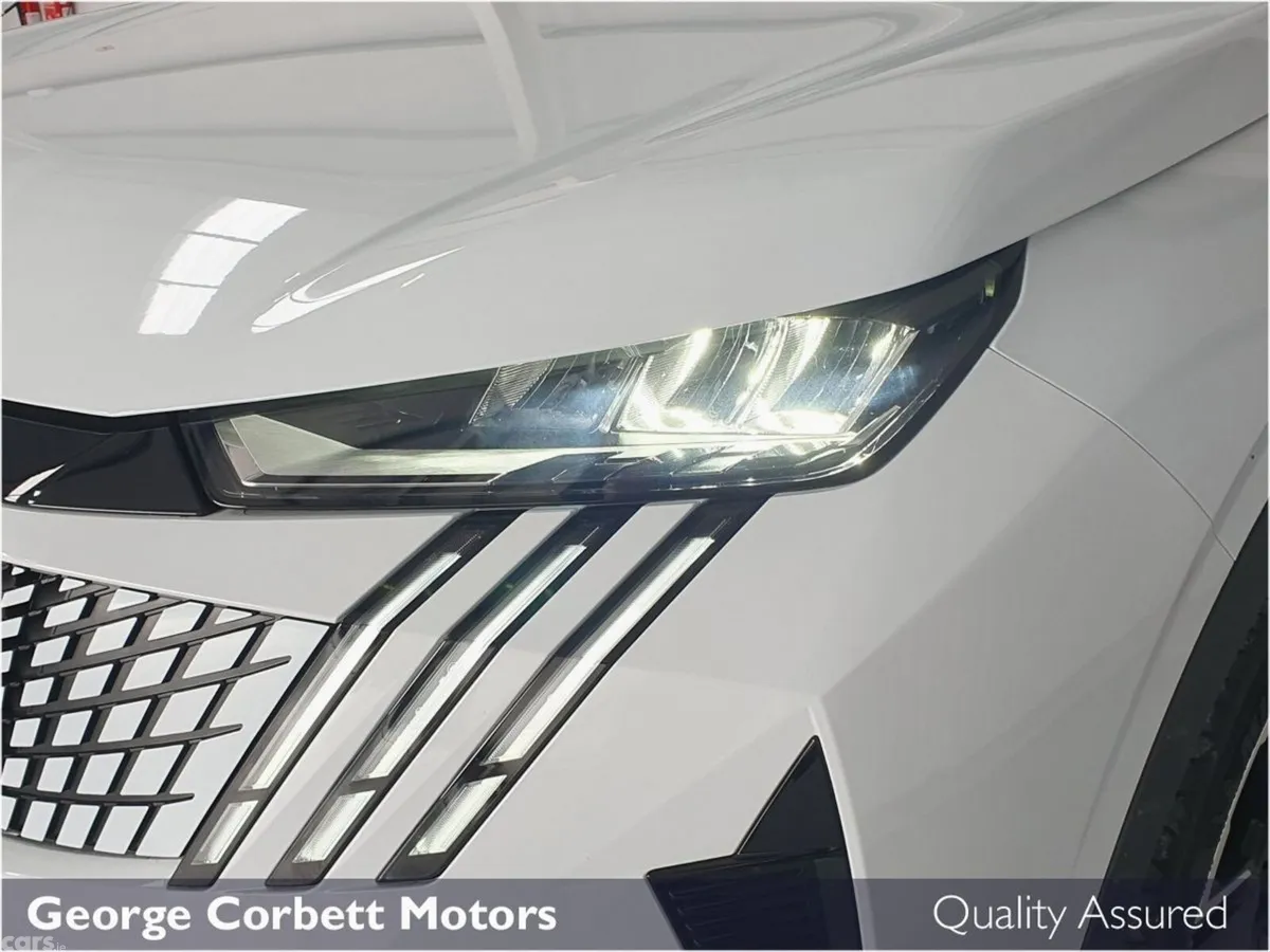 Peugeot 3008 SUV, Petrol Hybrid, 2025, White