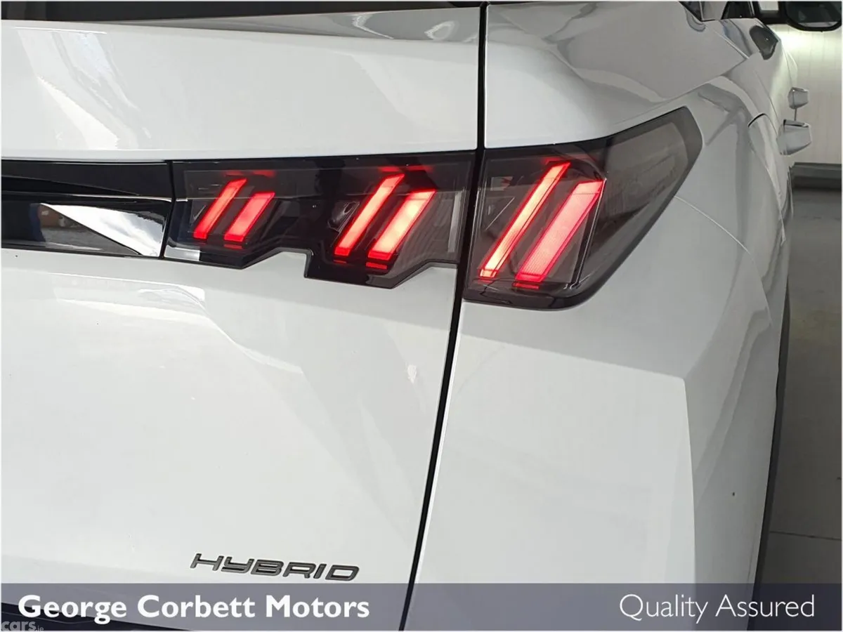 Peugeot 3008 SUV, Petrol Hybrid, 2025, White