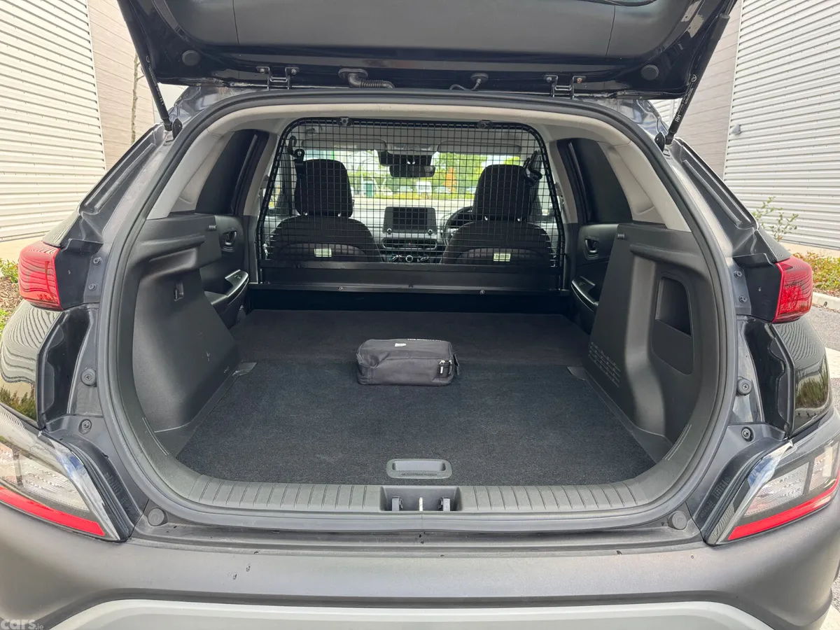 Hyundai KONA Van, Diesel, 2021, Black