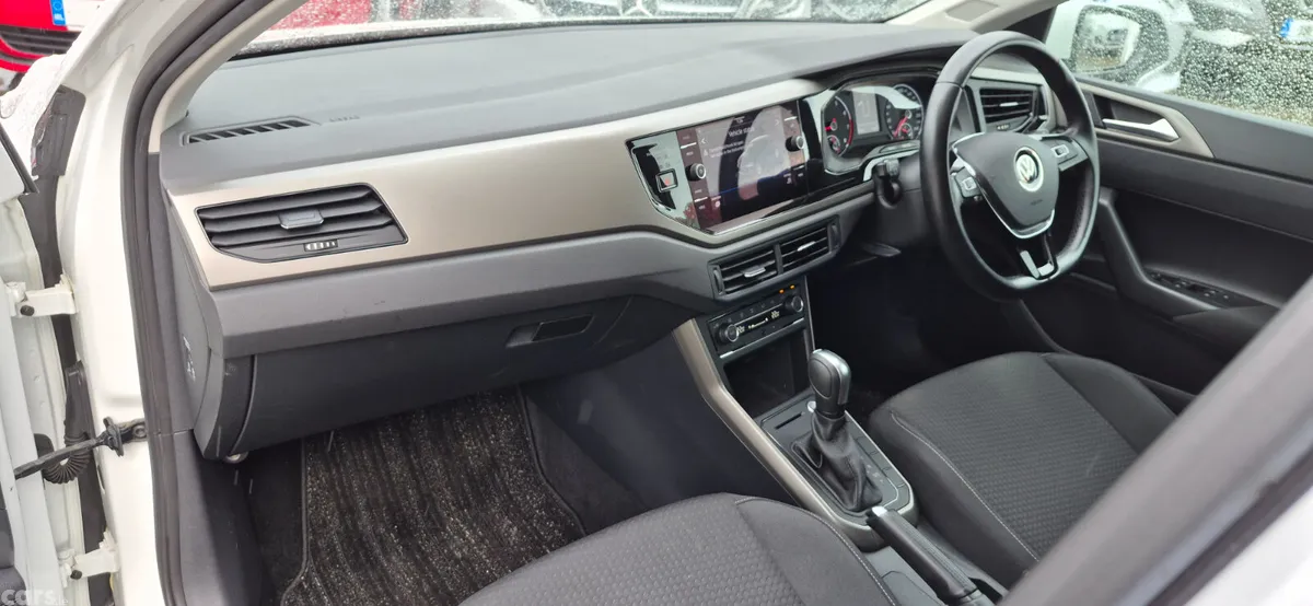 Volkswagen Polo Hatchback, Petrol, 2021, White