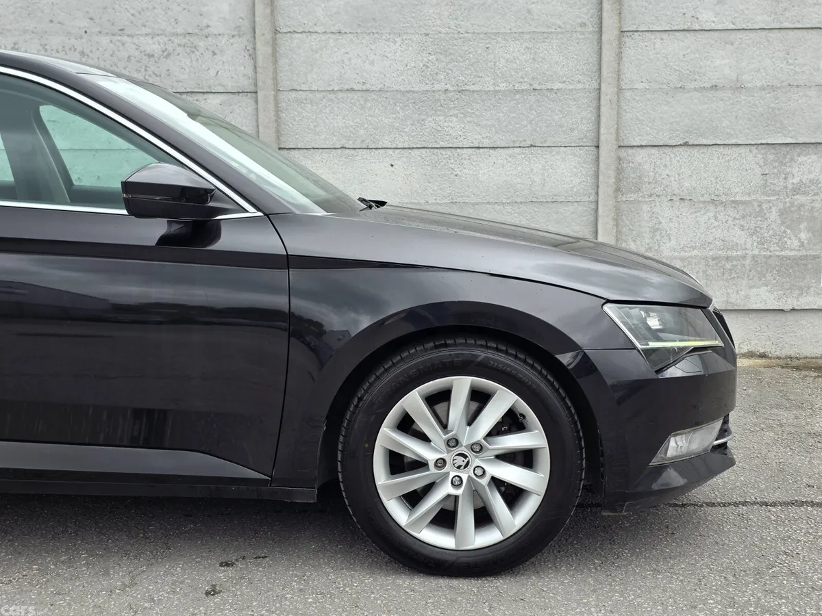 Skoda Superb Saloon, Diesel, 2017, Black