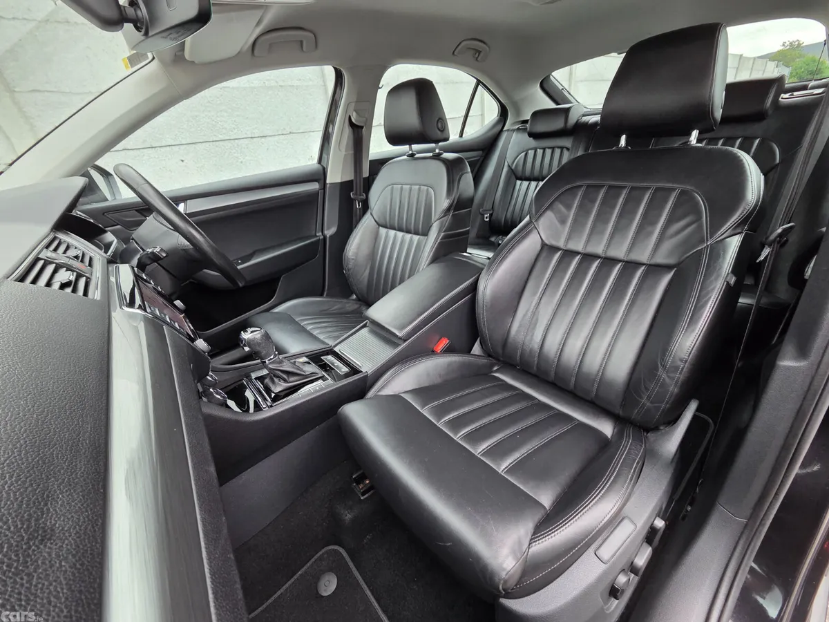 Skoda Superb Saloon, Diesel, 2017, Black