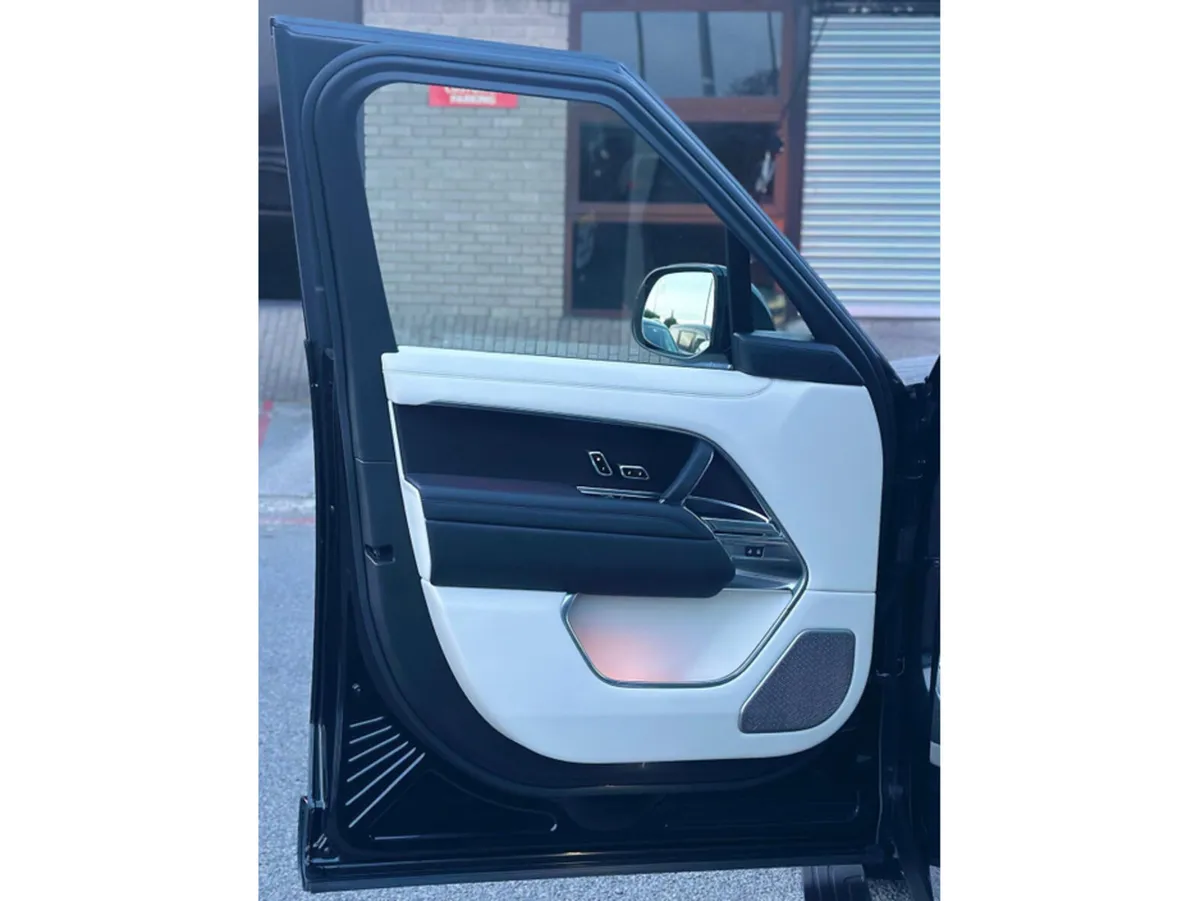 Land Rover Range Rover SUV, Diesel Hybrid, 2024, Black