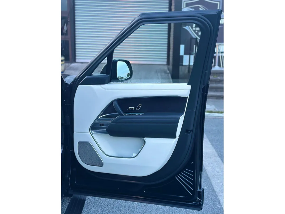 Land Rover Range Rover SUV, Diesel Hybrid, 2024, Black