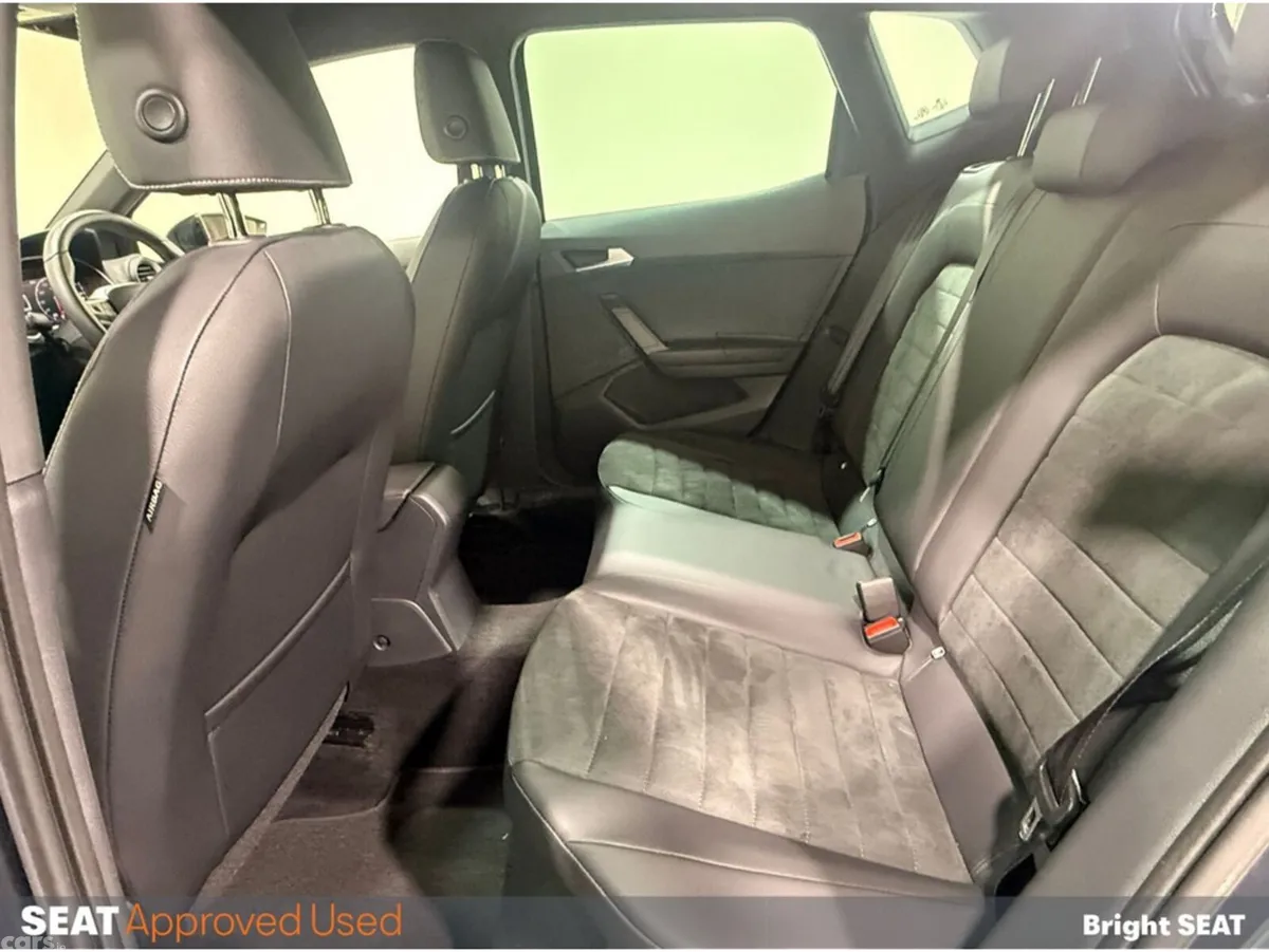 SEAT Arona Hatchback, Petrol, 2023, Grey