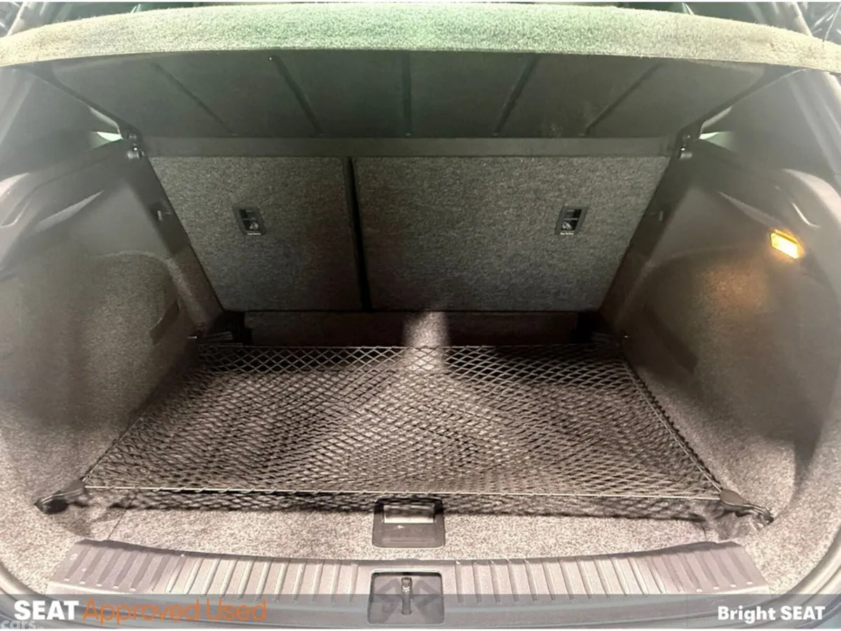 SEAT Arona Hatchback, Petrol, 2023, Grey