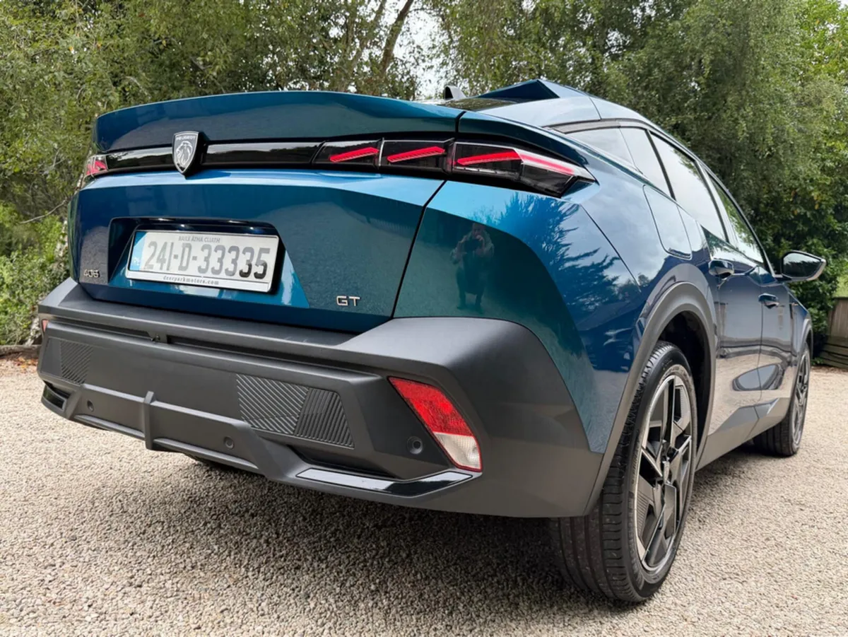 Peugeot 408 Hatchback, Petrol, 2024, Blue