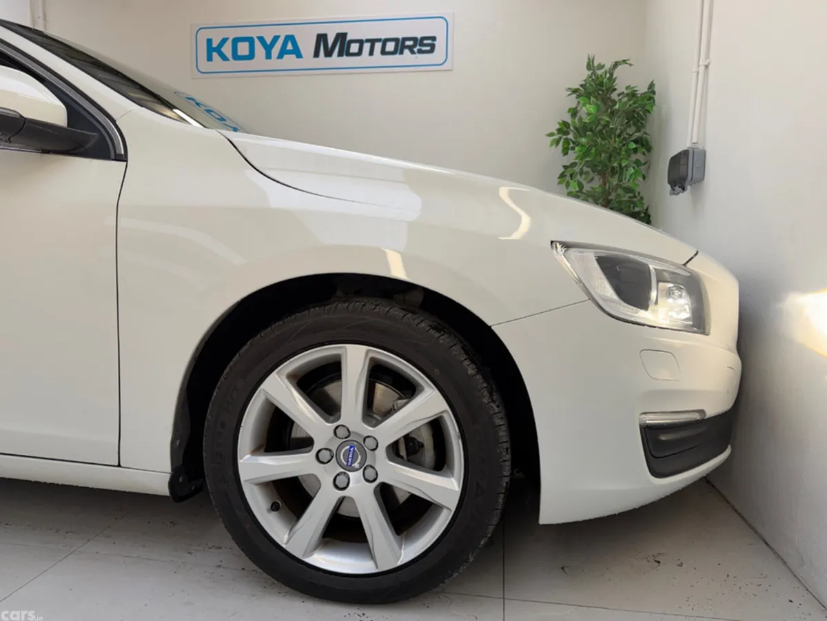 Volvo V60 Estate, Diesel, 2018, White