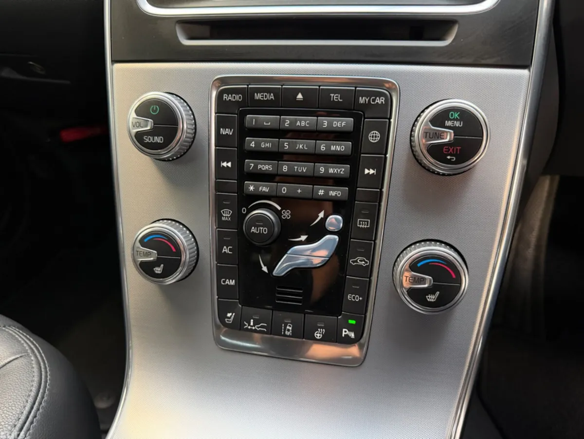 Volvo V60 Estate, Diesel, 2018, White