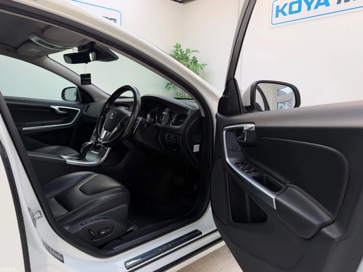 Volvo V60 Estate, Diesel, 2018, White