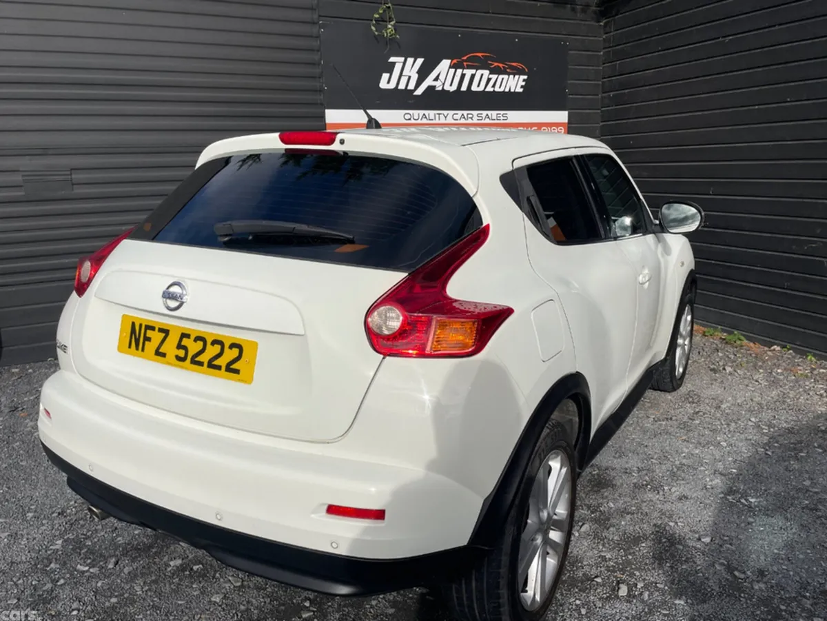 Nissan Juke Hatchback, Petrol, 2013, White