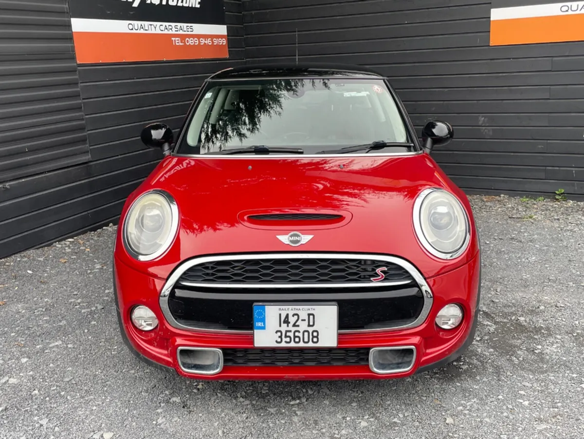 Mini Cooper Hatchback, Petrol, 2014, Red