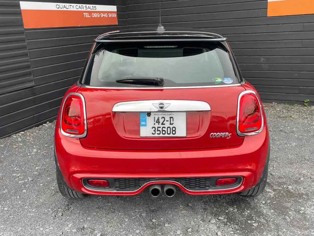 Mini Cooper Hatchback, Petrol, 2014, Red