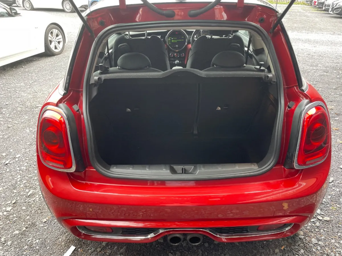 Mini Cooper Hatchback, Petrol, 2014, Red