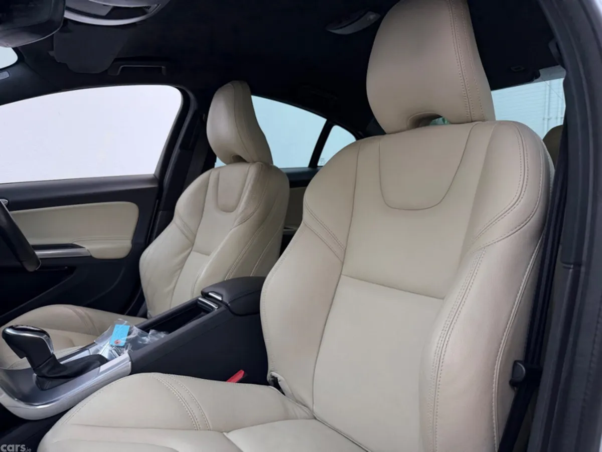 Volvo S60 Saloon, Diesel, 2017, White
