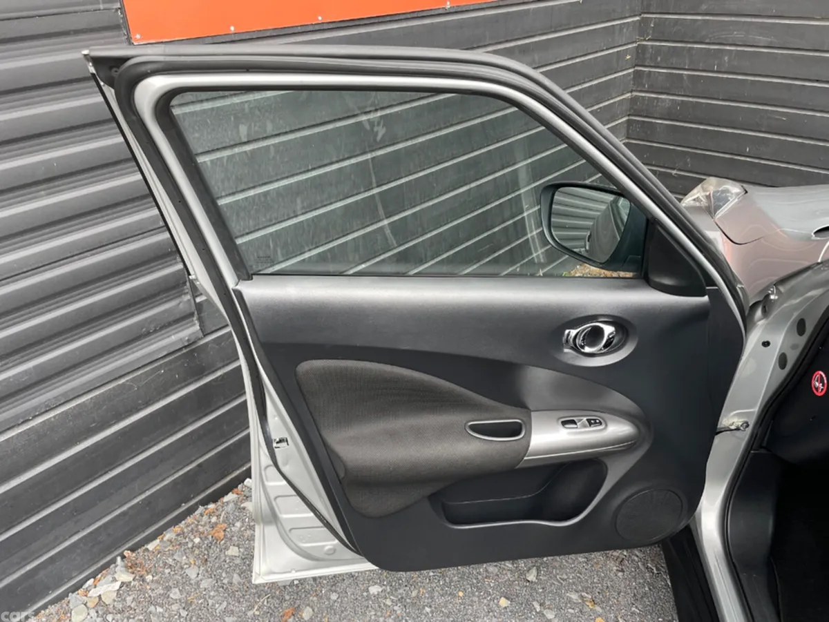 Nissan Juke MPV, Petrol, 2016, Silver