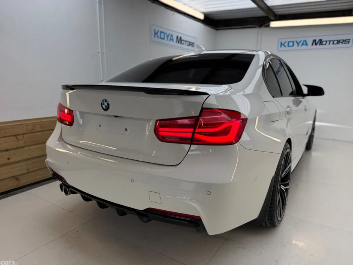 BMW 3-Series Saloon, Diesel, 2017, White