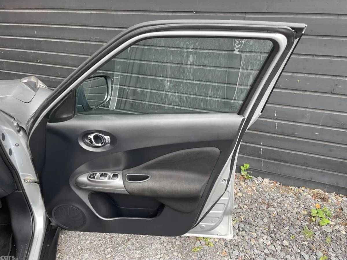 Nissan Juke MPV, Petrol, 2016, Silver