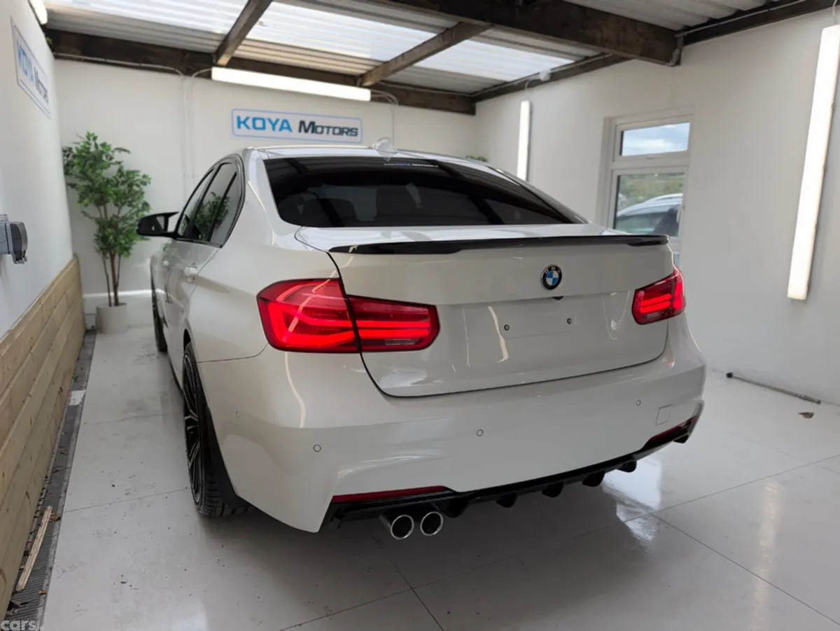 BMW 3-Series Saloon, Diesel, 2017, White