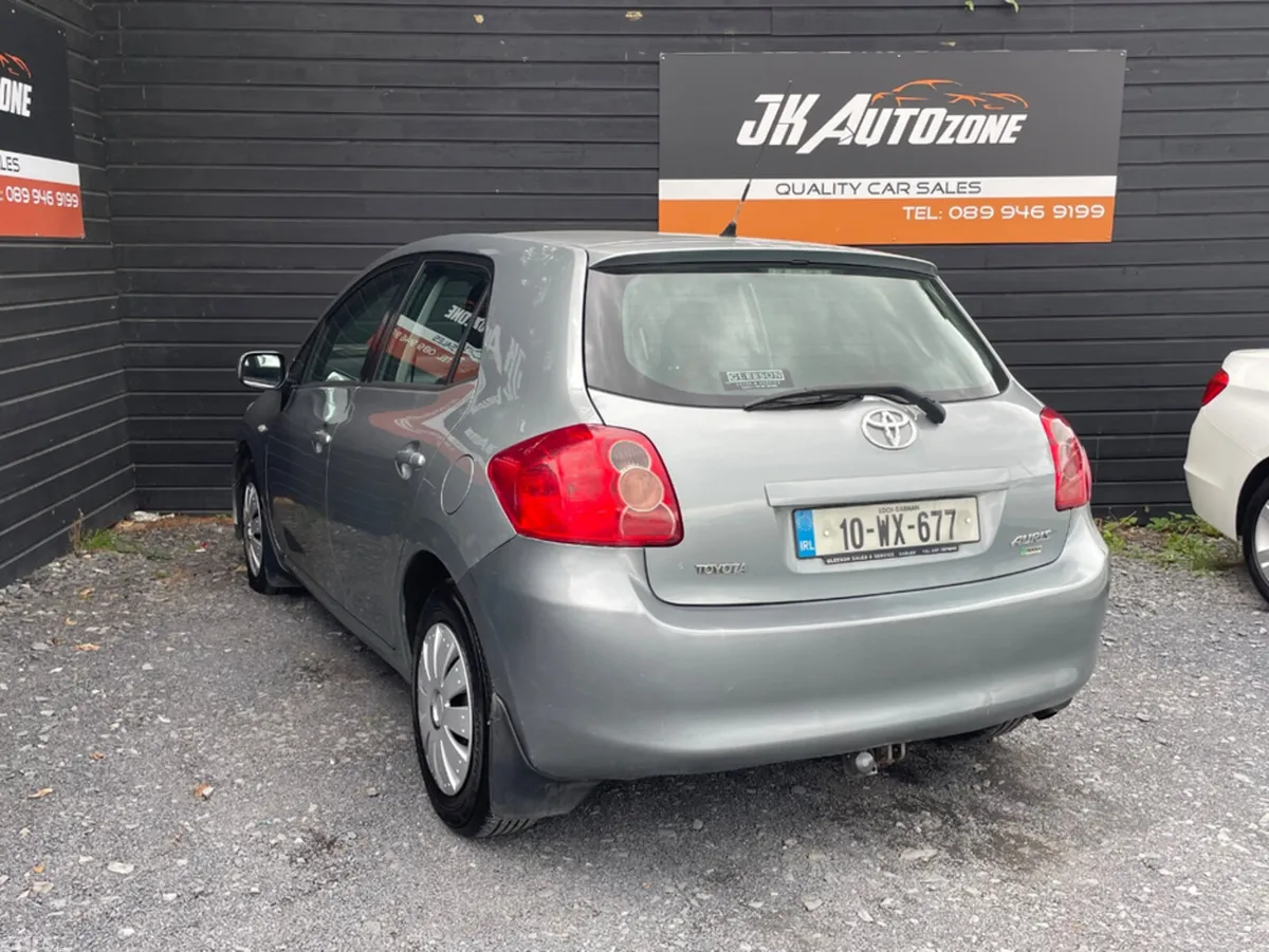 Toyota Auris Hatchback, Diesel, 2010, Grey