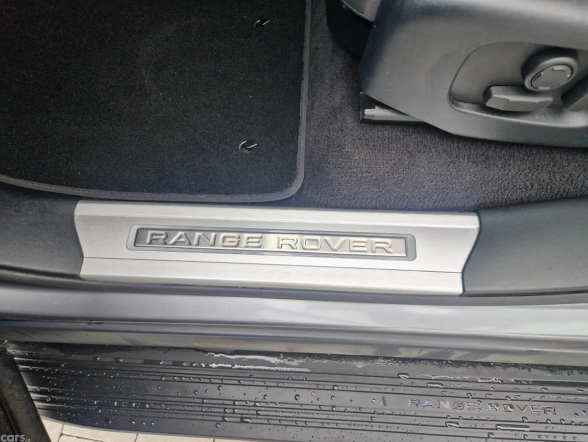 Land Rover Range Rover Estate, Petrol Hybrid, 2018, Grey