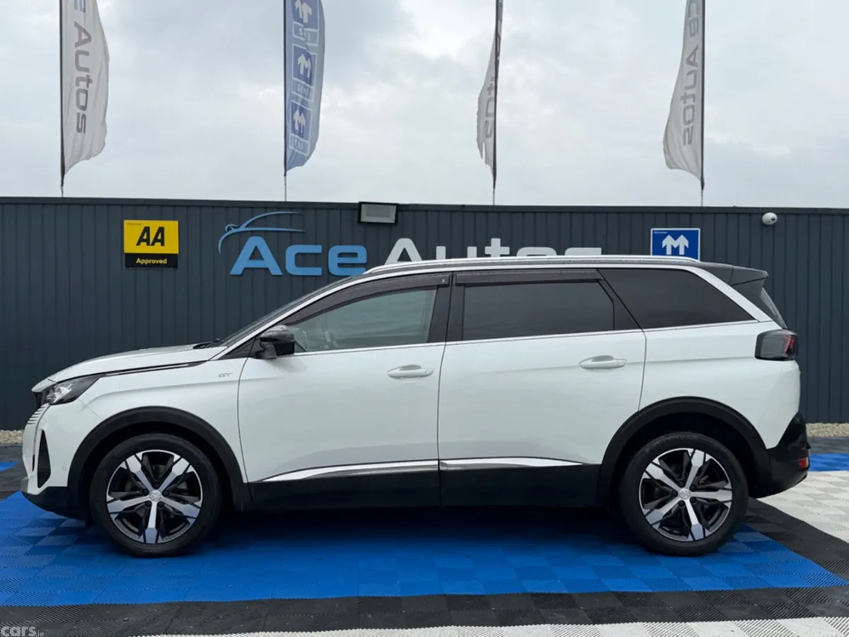 Peugeot 5008 SUV, Diesel, 2021, White