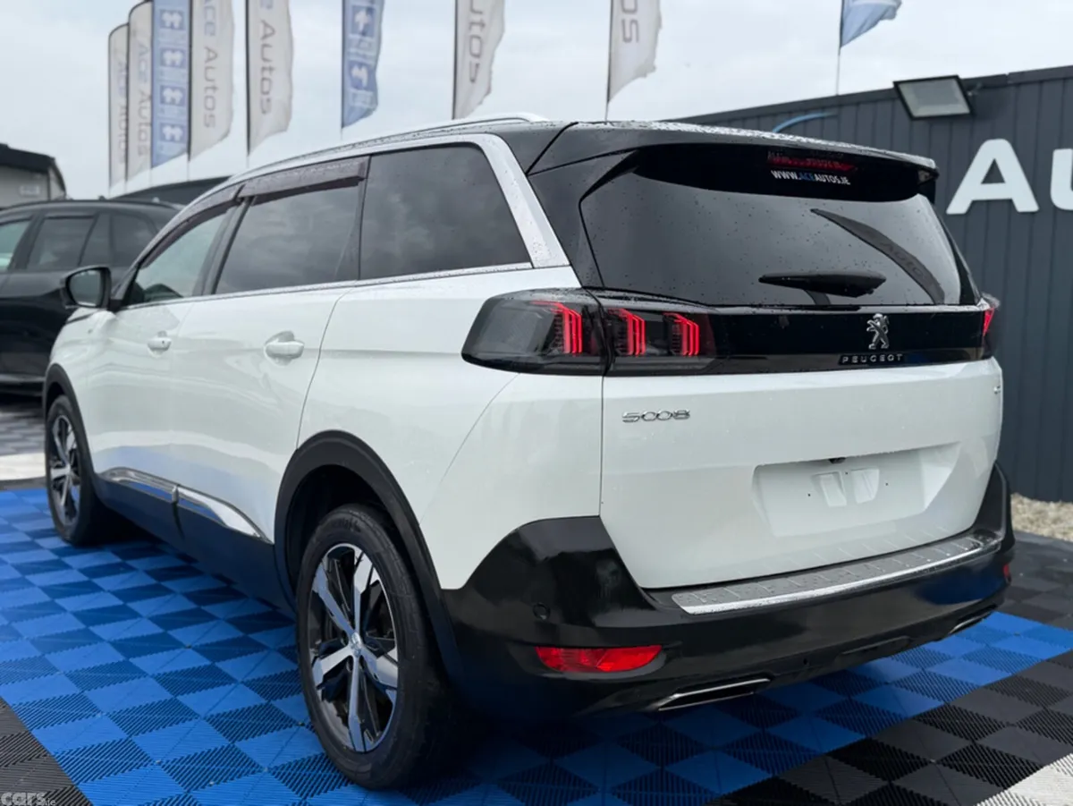 Peugeot 5008 SUV, Diesel, 2021, White