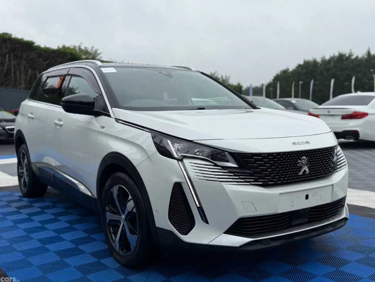 Peugeot 5008 SUV, Diesel, 2021, White