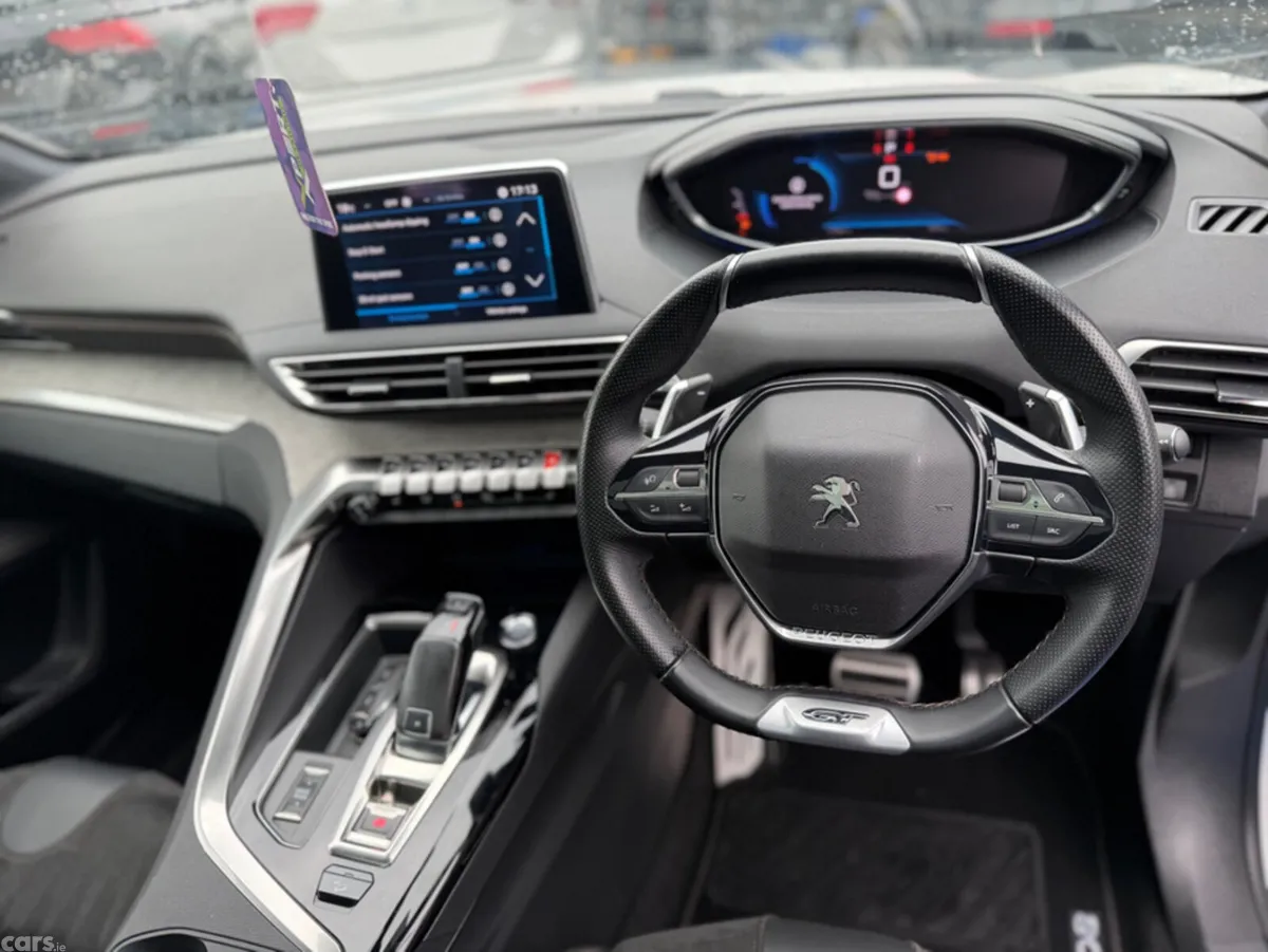 Peugeot 5008 SUV, Diesel, 2021, White