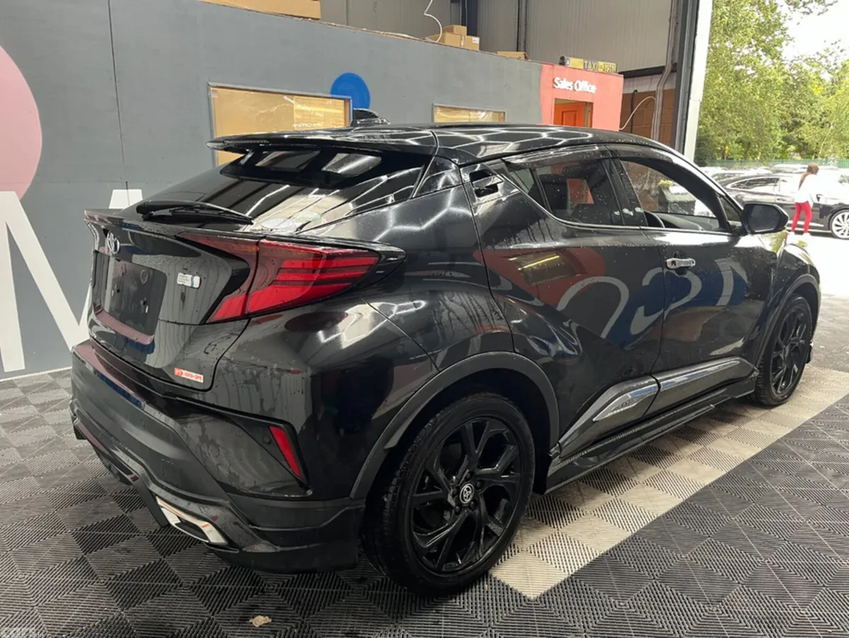 Toyota C-HR SUV, Petrol Hybrid, 2021, Black
