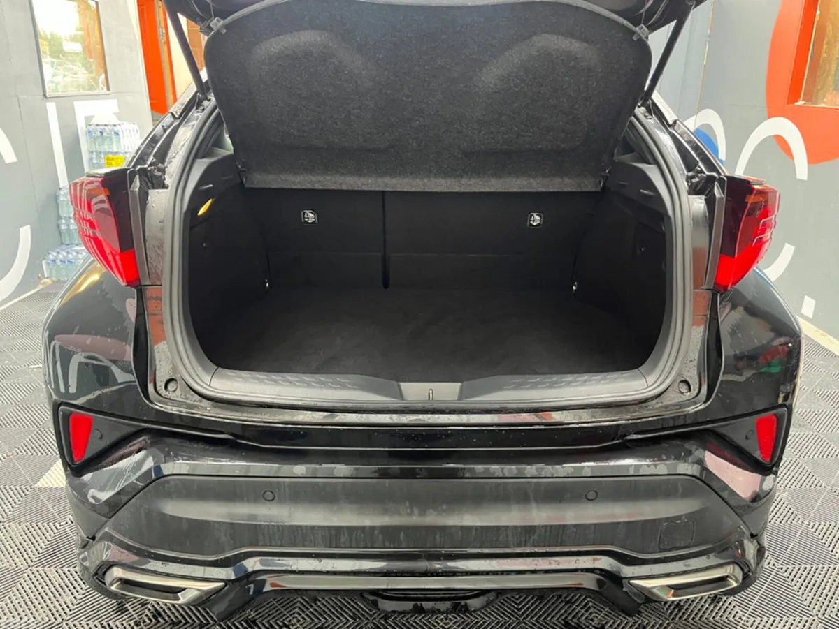 Toyota C-HR SUV, Petrol Hybrid, 2021, Black