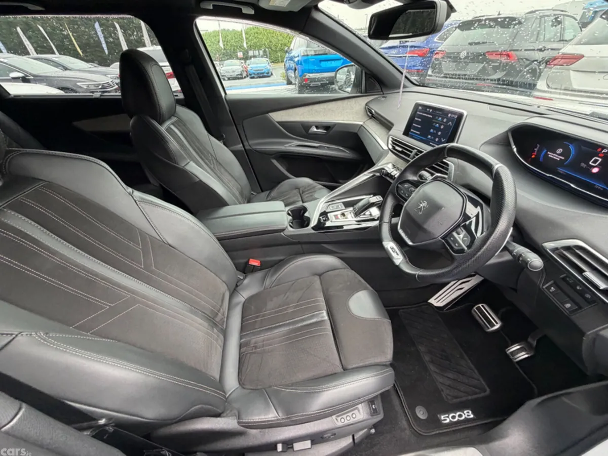 Peugeot 5008 SUV, Diesel, 2021, White