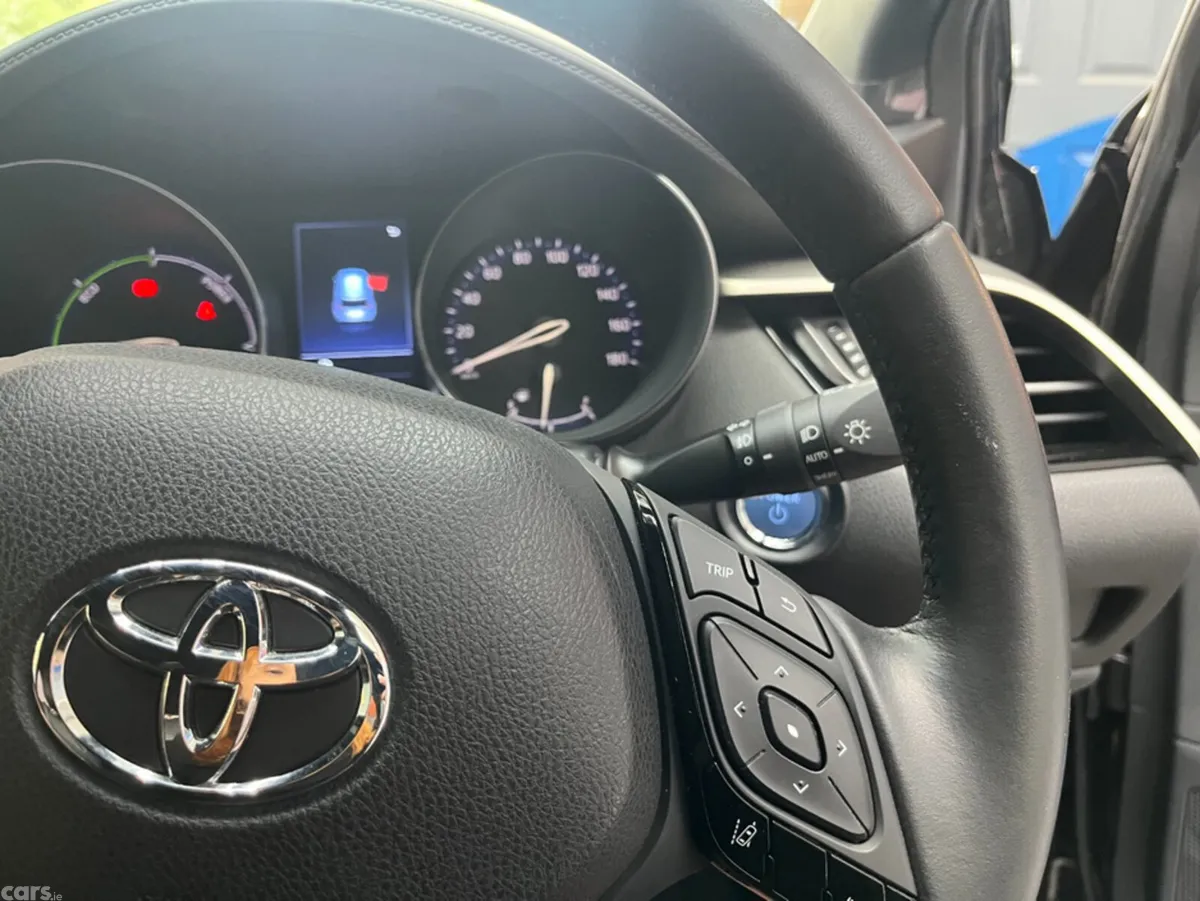 Toyota C-HR SUV, Petrol Hybrid, 2021, Black