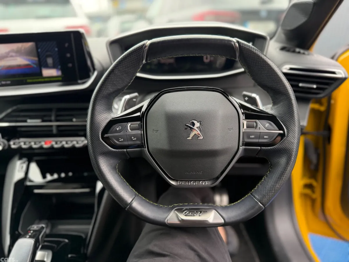 Peugeot 208 Hatchback, Petrol, 2020, Yellow