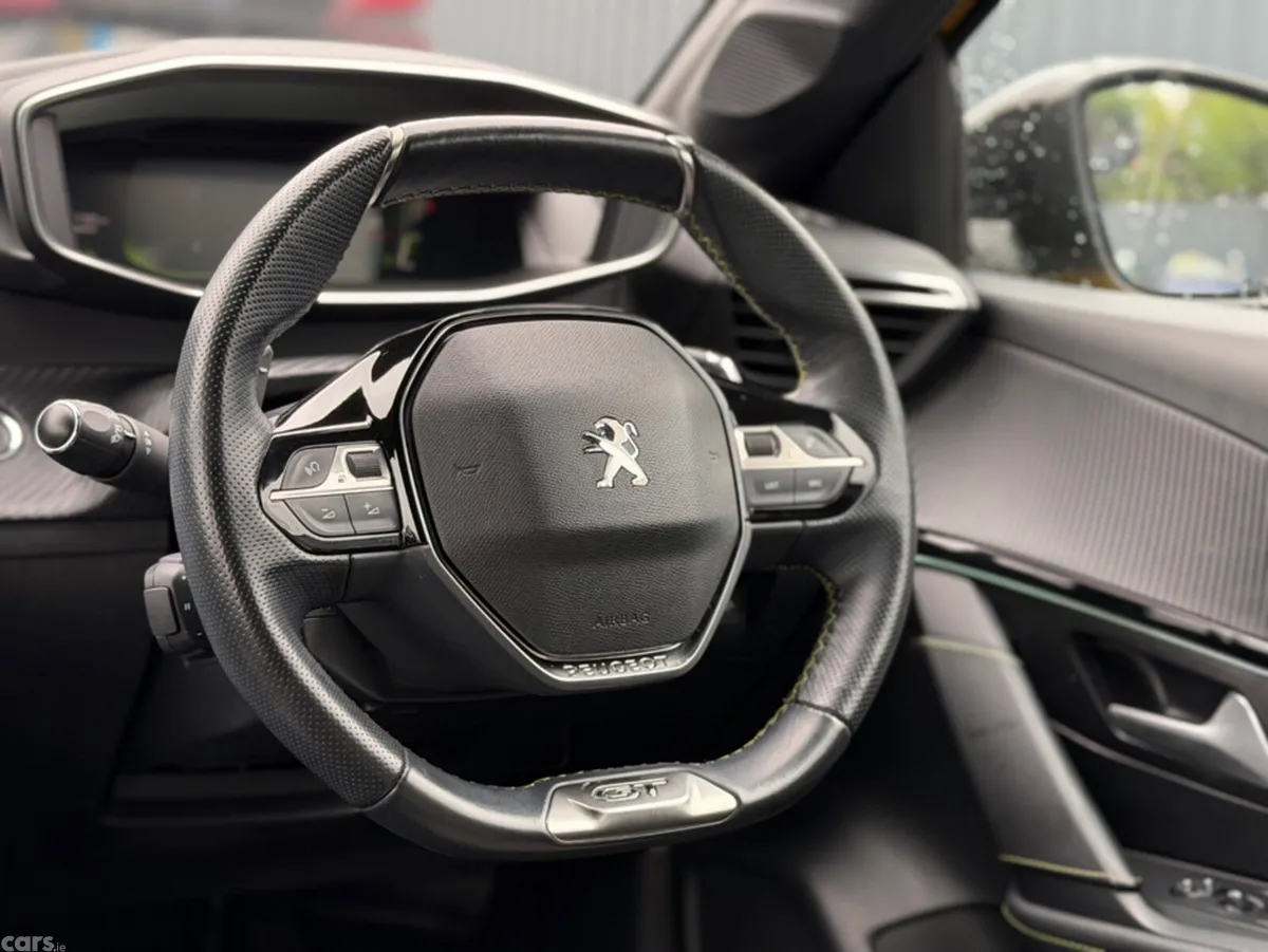Peugeot 208 Hatchback, Petrol, 2020, Yellow