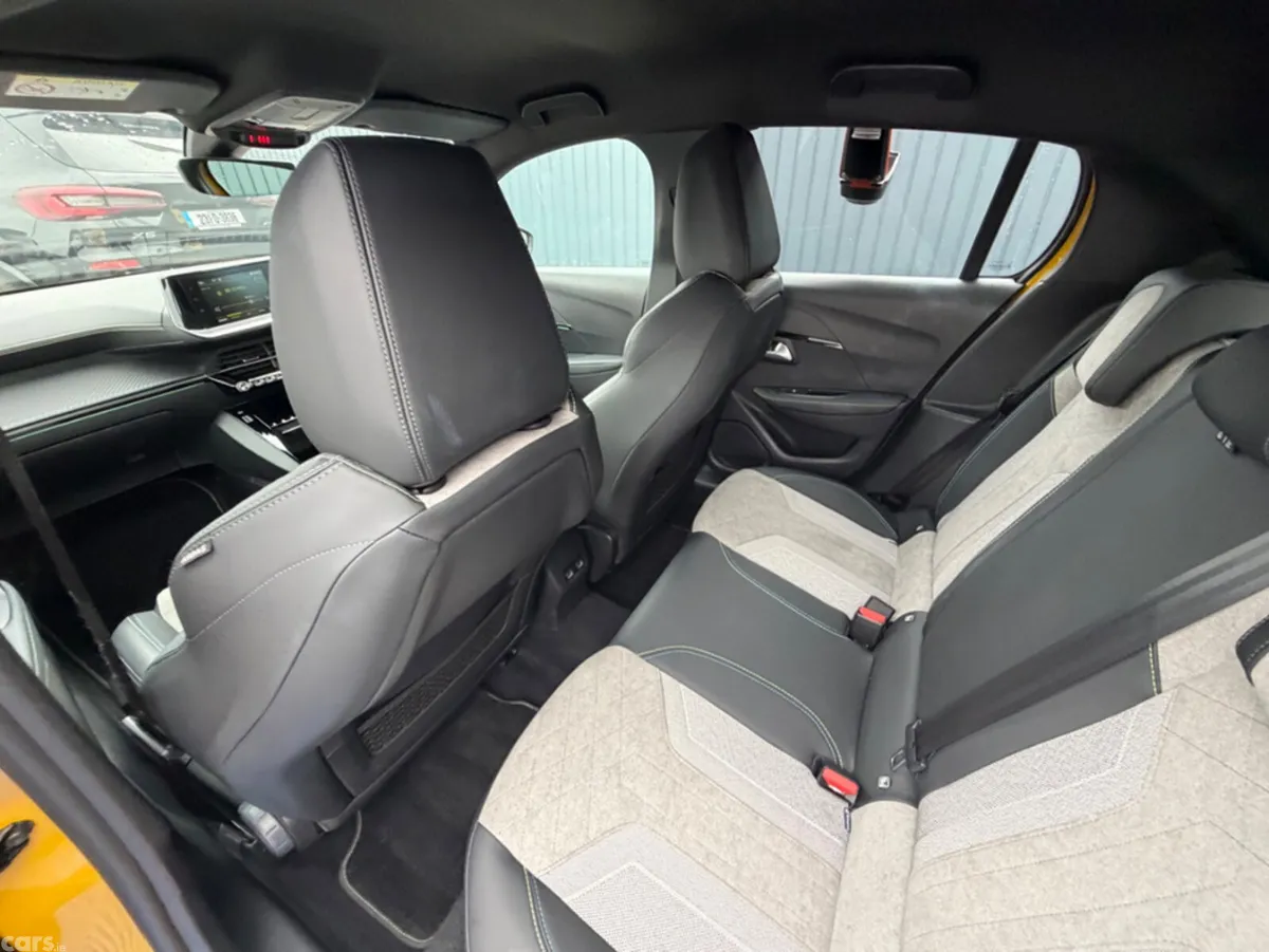Peugeot 208 Hatchback, Petrol, 2020, Yellow
