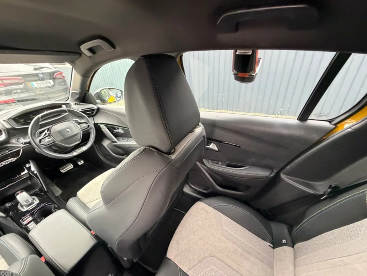Peugeot 208 Hatchback, Petrol, 2020, Yellow