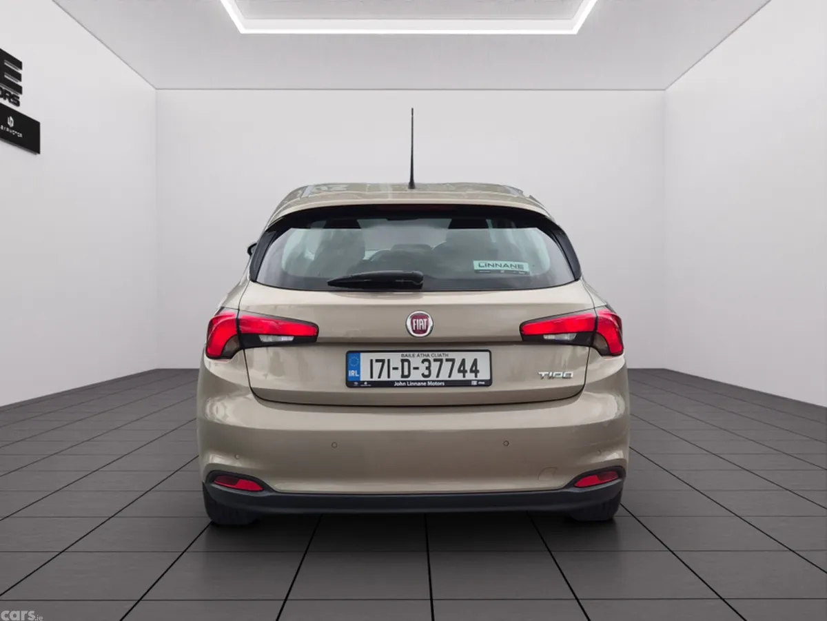 Fiat Tipo MPV, Diesel, 2017, Brown