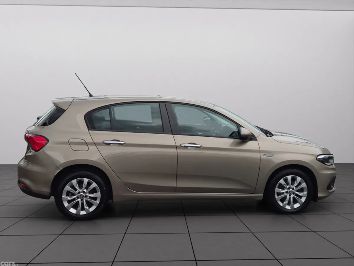 Fiat Tipo MPV, Diesel, 2017, Brown