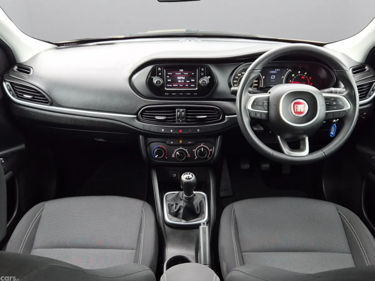 Fiat Tipo MPV, Diesel, 2017, Brown