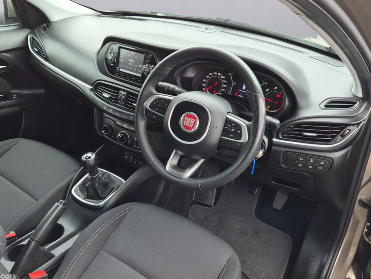 Fiat Tipo MPV, Diesel, 2017, Brown