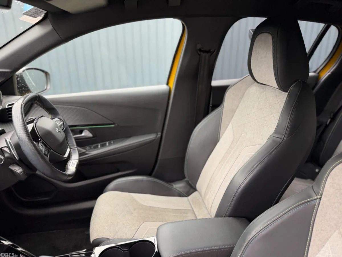 Peugeot 208 Hatchback, Petrol, 2020, Yellow