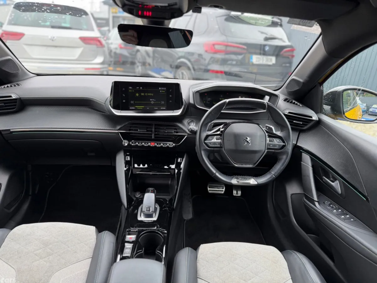 Peugeot 208 Hatchback, Petrol, 2020, Yellow