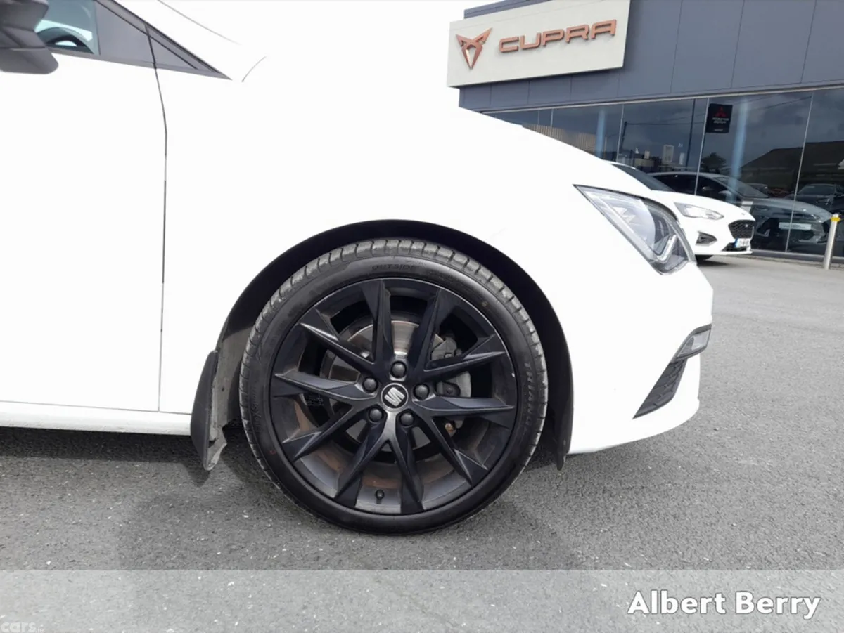 SEAT Leon Hatchback, Diesel, 2020, White