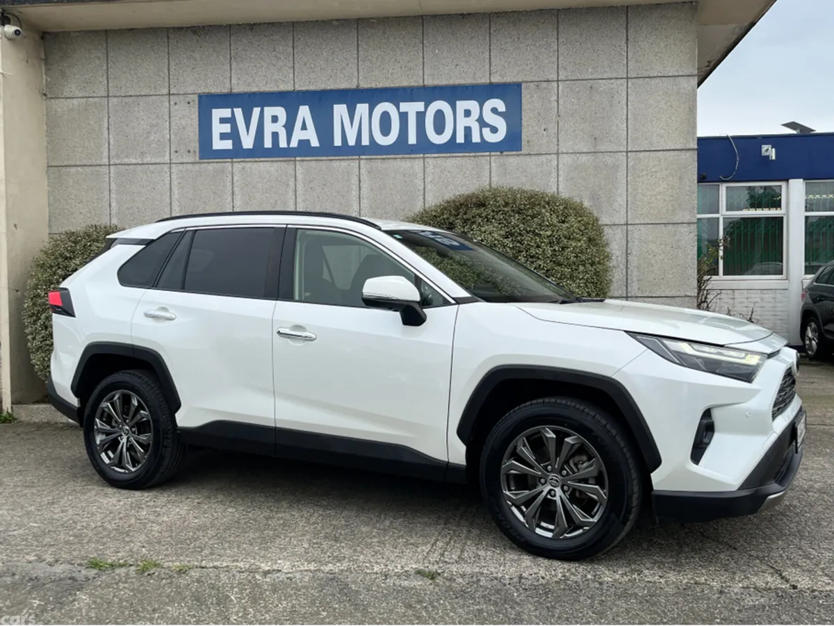 Toyota RAV4 SUV, Petrol Hybrid, 2022, White