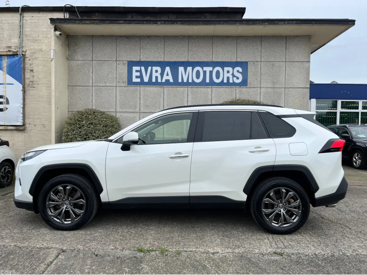 Toyota RAV4 SUV, Petrol Hybrid, 2022, White
