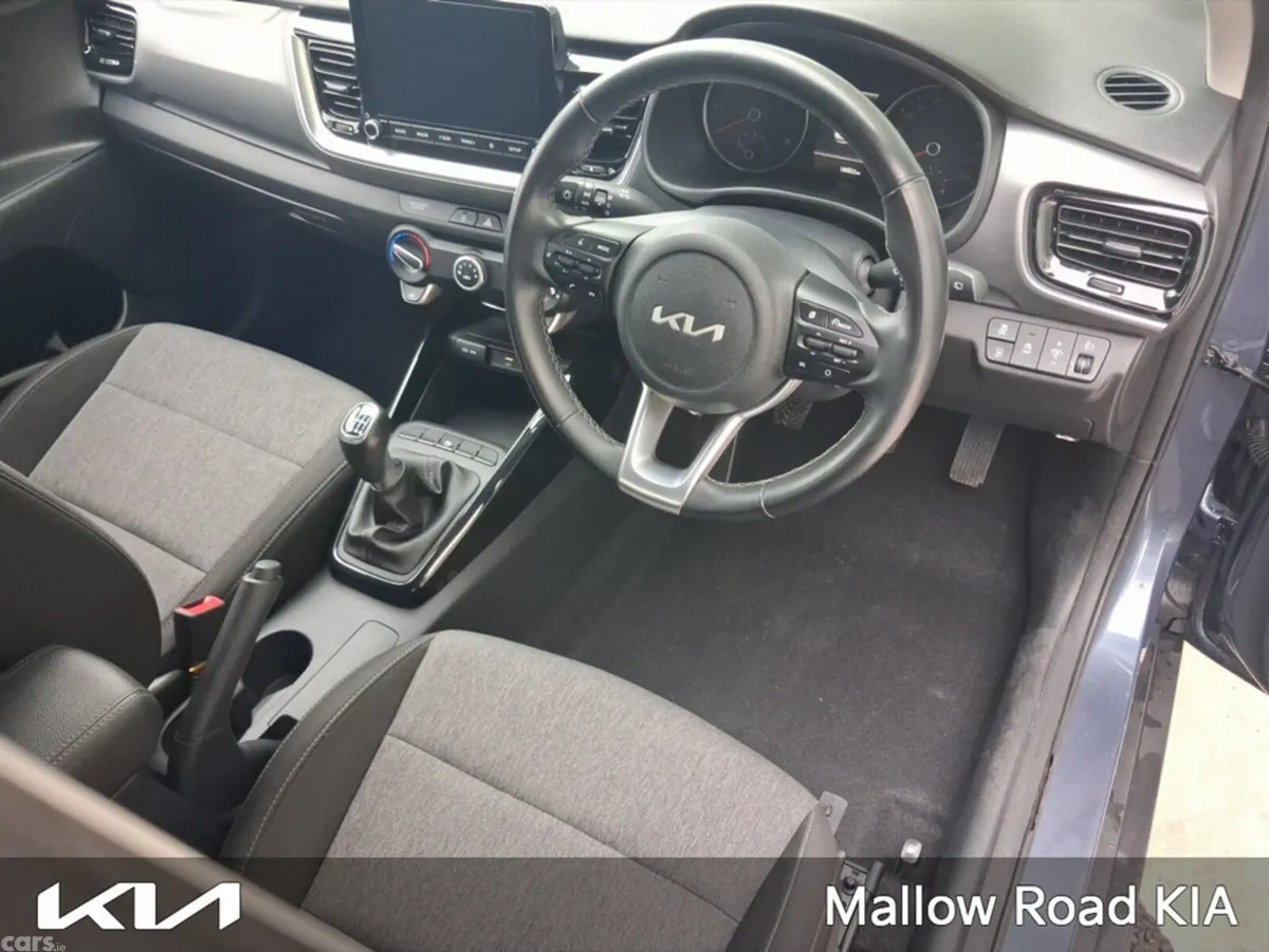 Kia Stonic SUV, Petrol, 2024, Blue