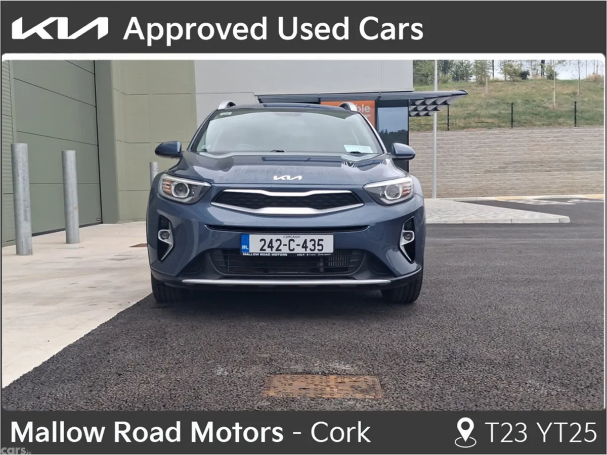 Kia Stonic SUV, Petrol, 2024, Blue