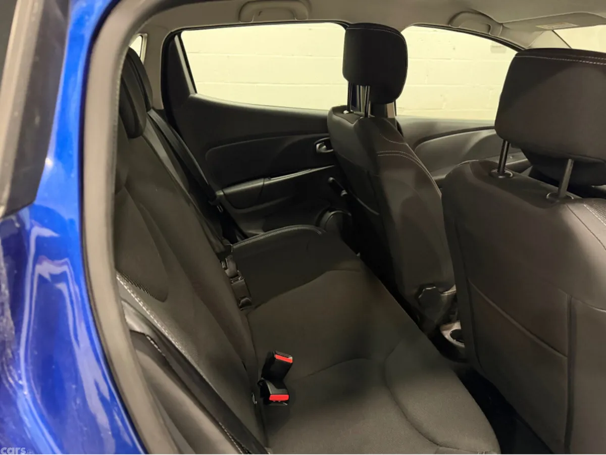 Renault Clio Hatchback, Petrol, 2018, Blue