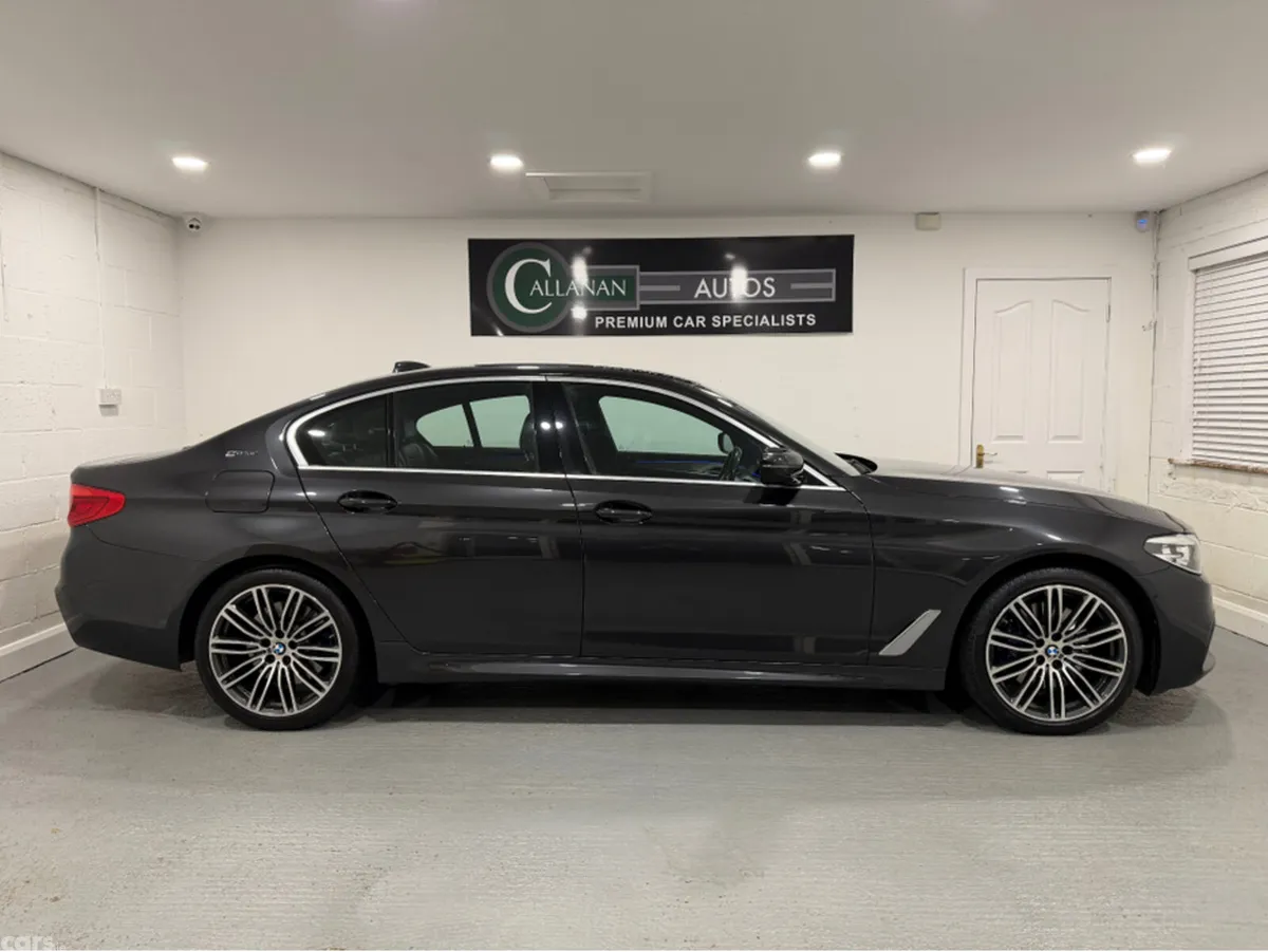 BMW 5-Series Saloon, Petrol Plug-in Hybrid, 2018, Grey